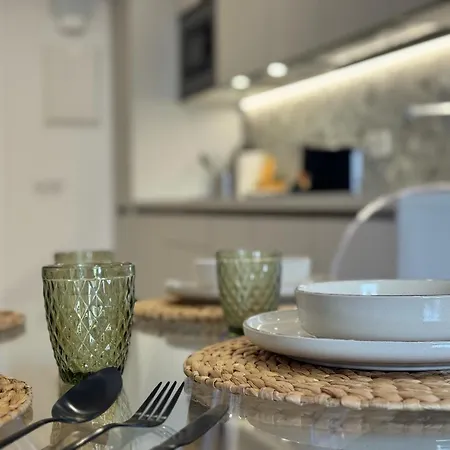 Apartment Deanes Califa 5 *