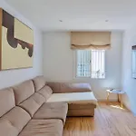 Deanes Califa 5 Apartment *