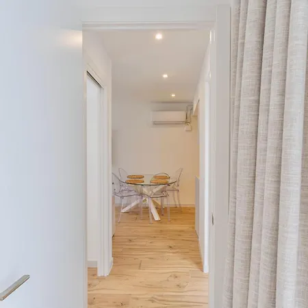 Deanes Califa 5 Апартаменты