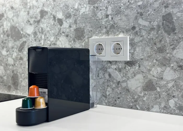 Deanes Califa 5 アパート *