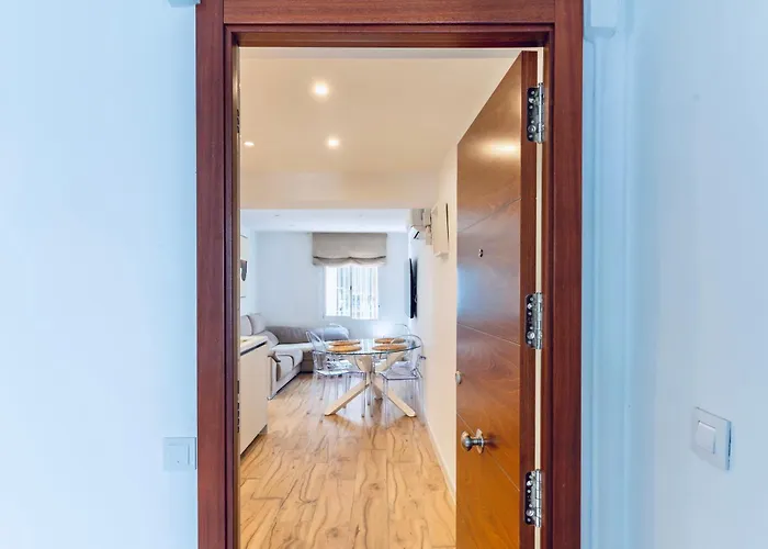 Apartment Deanes Califa 5 *