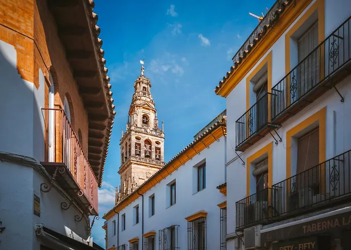 Deanes Califa 5 Apartment